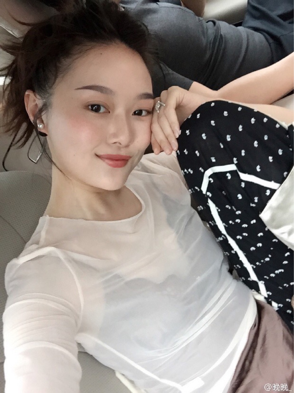 新增色晚晚同款网纱t恤兆衫