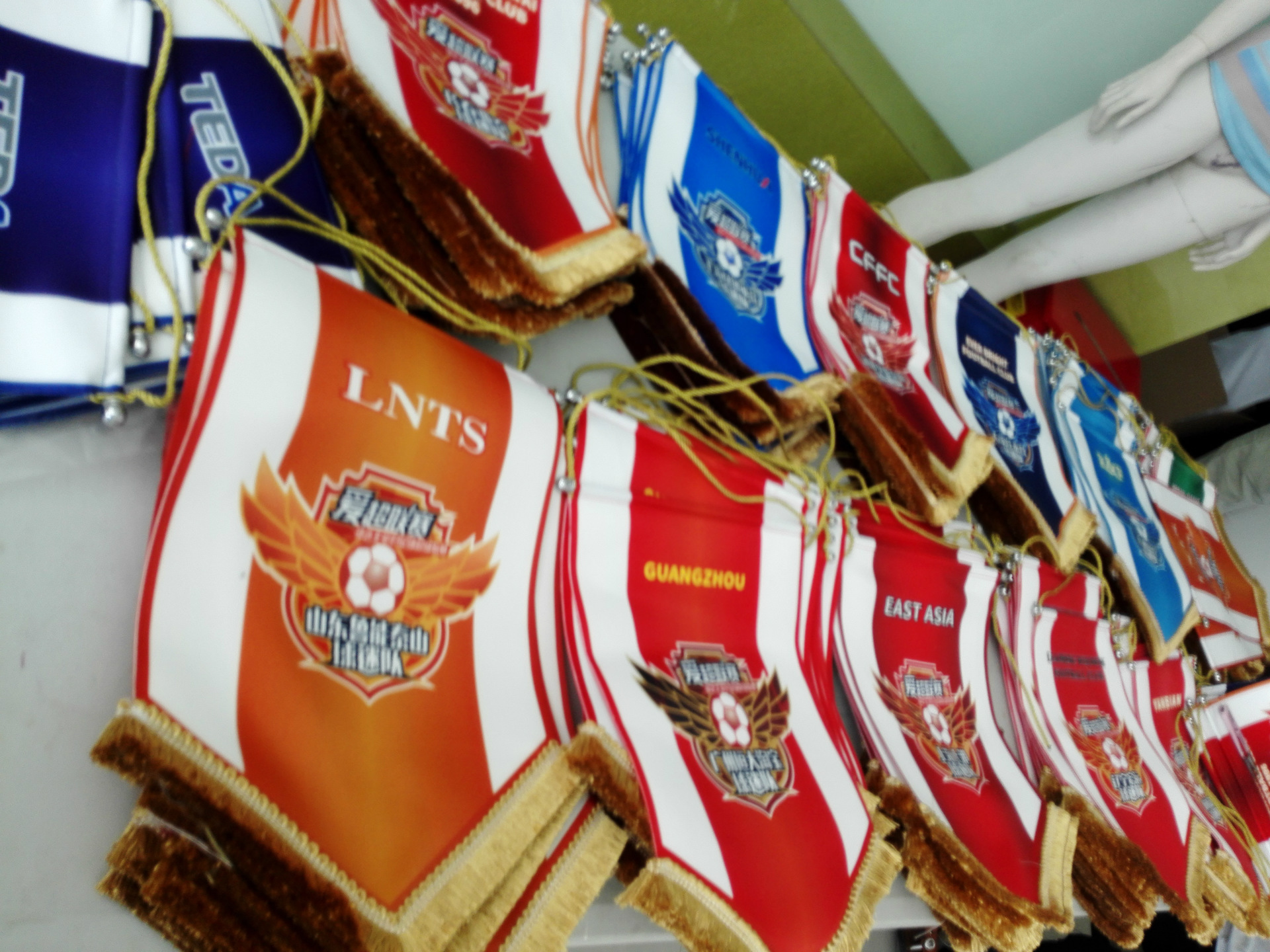 俱乐部旗帜_交换旗个性定制厂家直销 俱乐部旗帜礼品旗队旗活动流动红