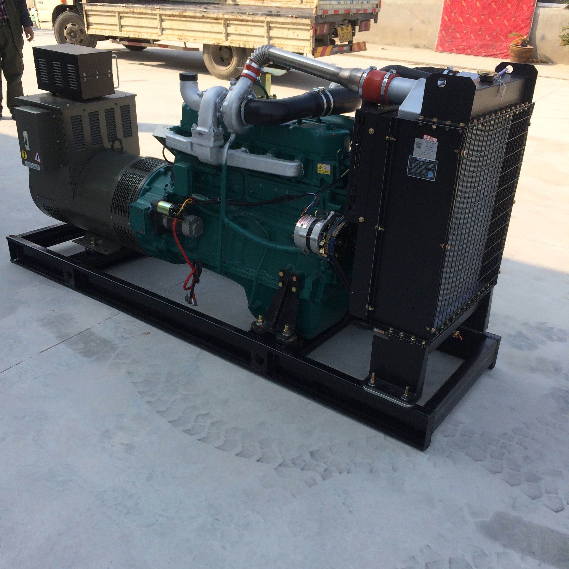 100kw柴油发电机组柴油机 100千瓦