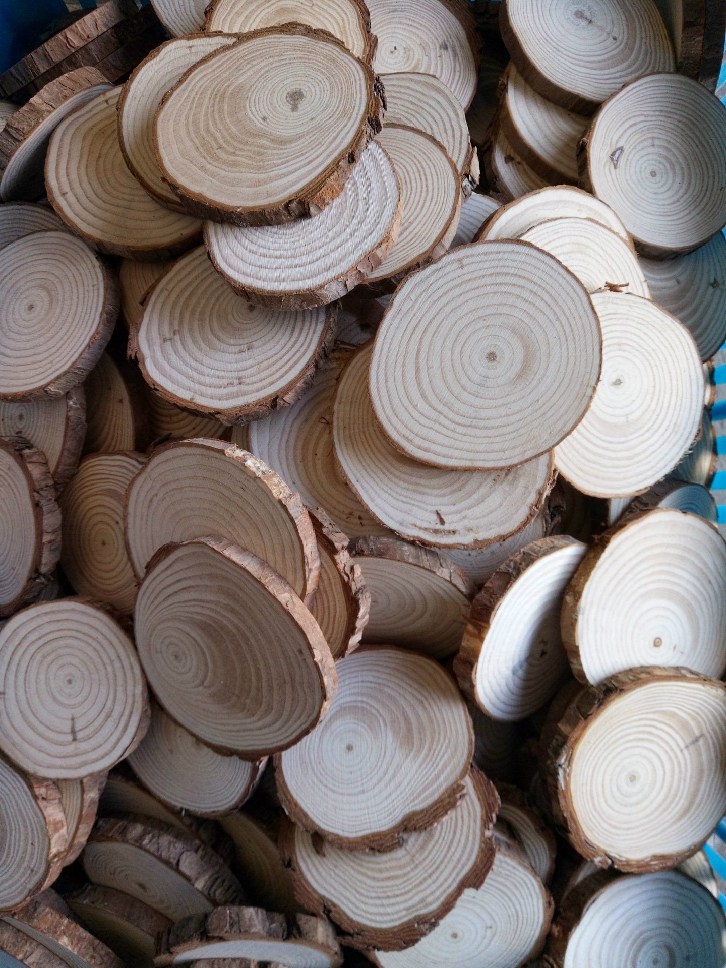 乡村木片工艺原料diy原木片实木片松木杉木杂木圆形椭圆形钥匙扣