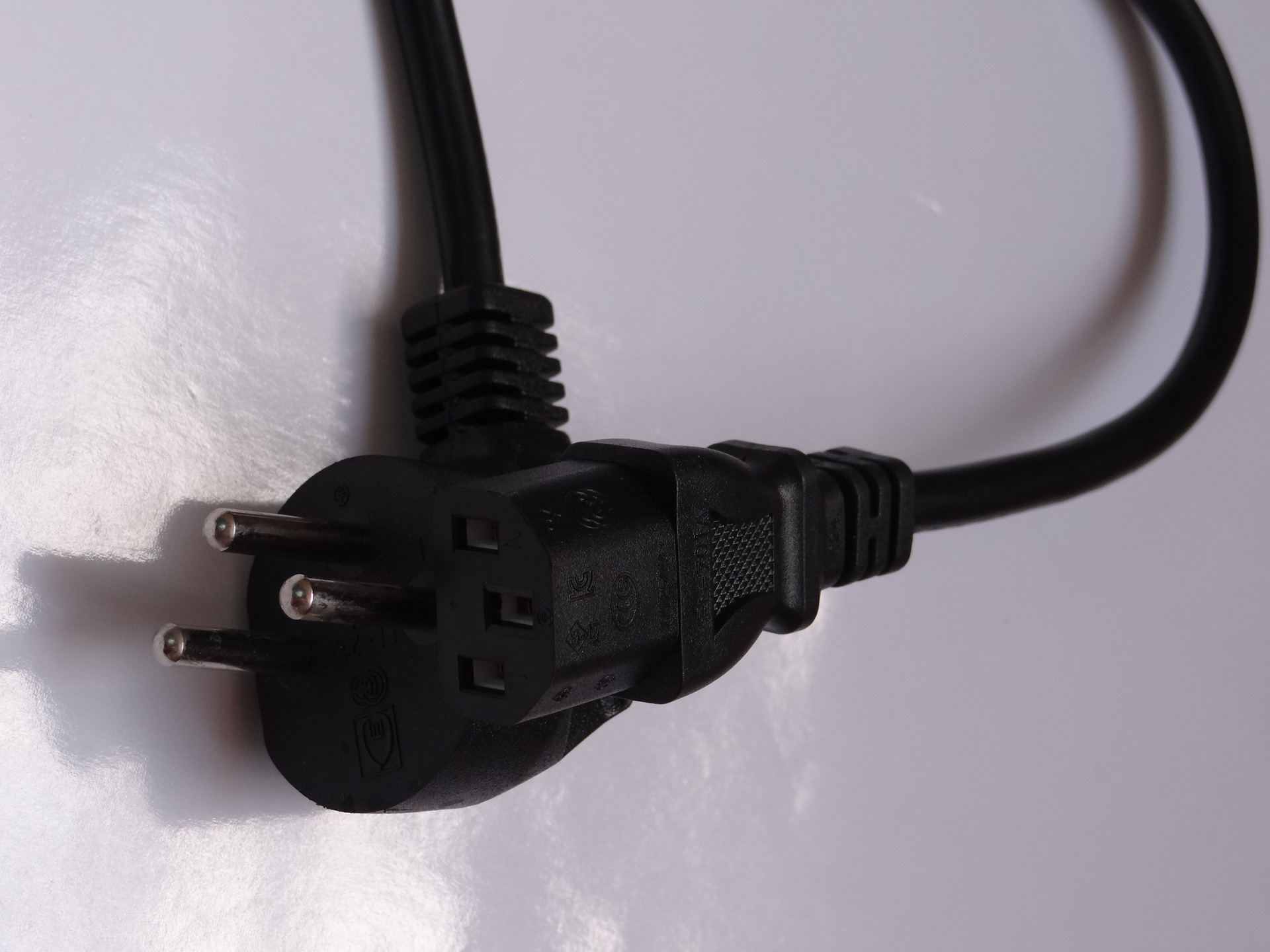 以色列插头电源线以色列三圆珠过sii认证三芯电源线以色列两插