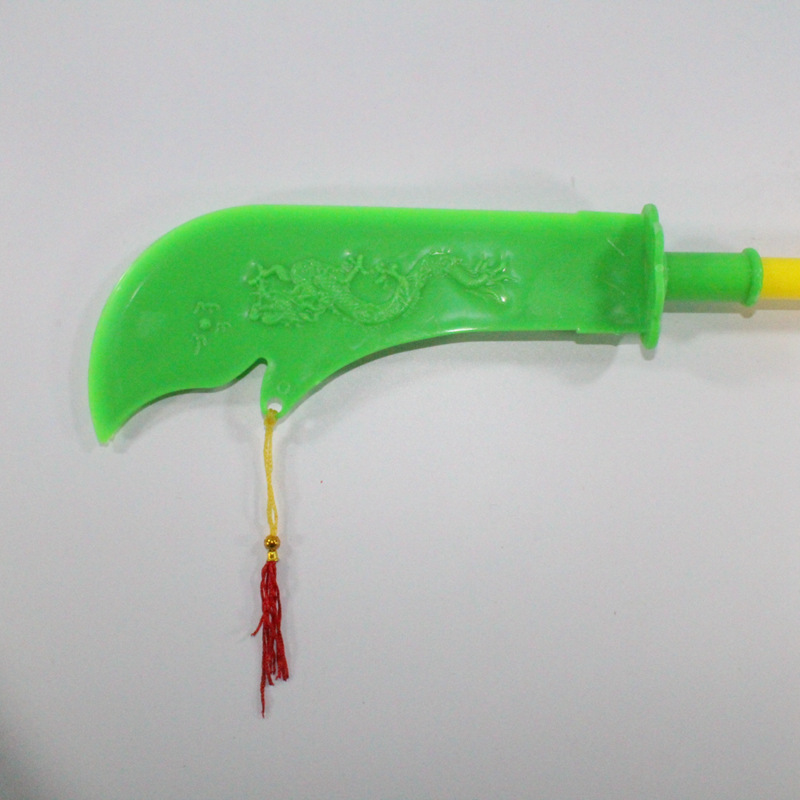 2元店热卖儿童玩具刀 彩色关公刀 塑料玩具 地摊货源一手批发