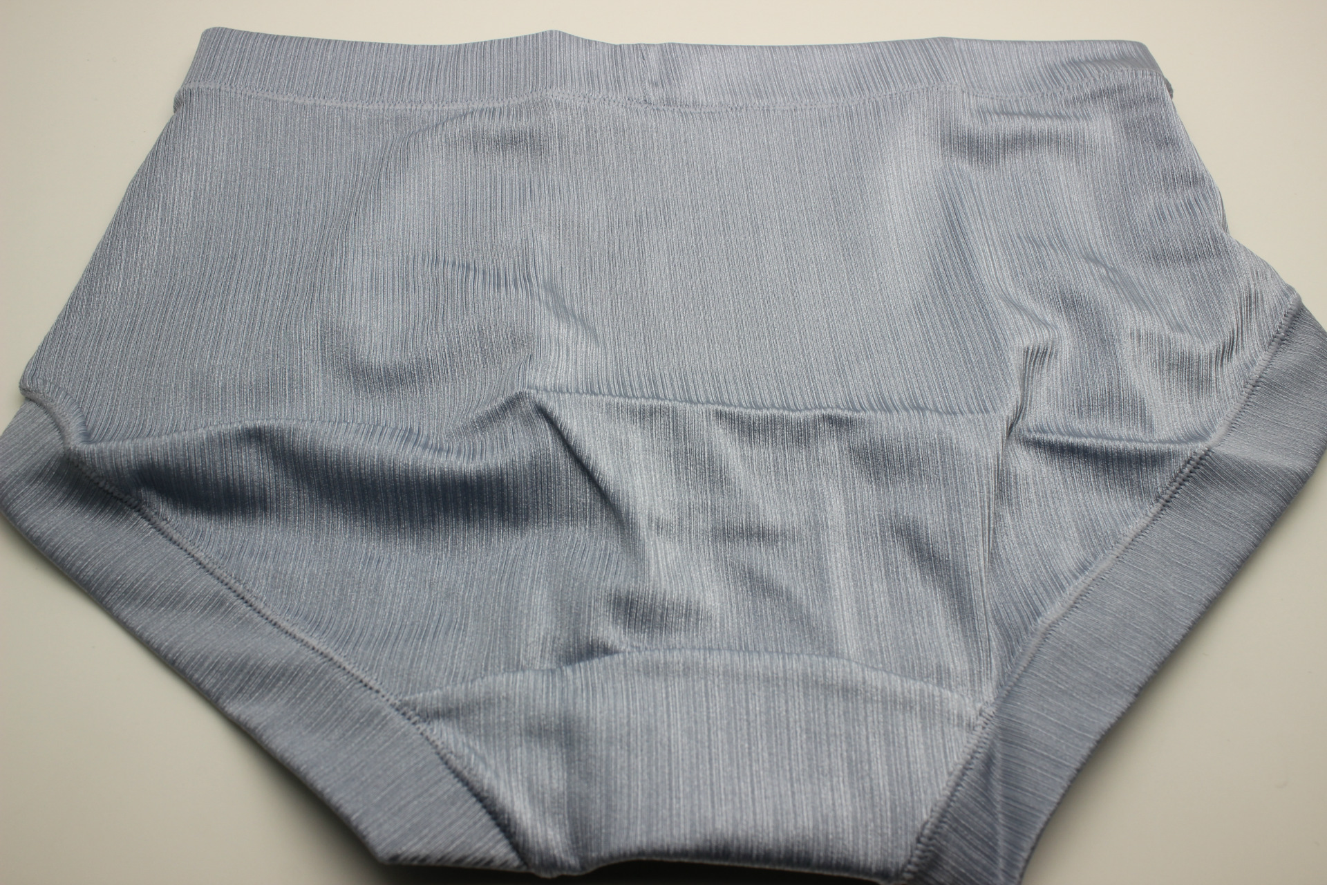 现货供应拉丝内裤保健提臀透气纯色女式配套贴身小平角女士内裤