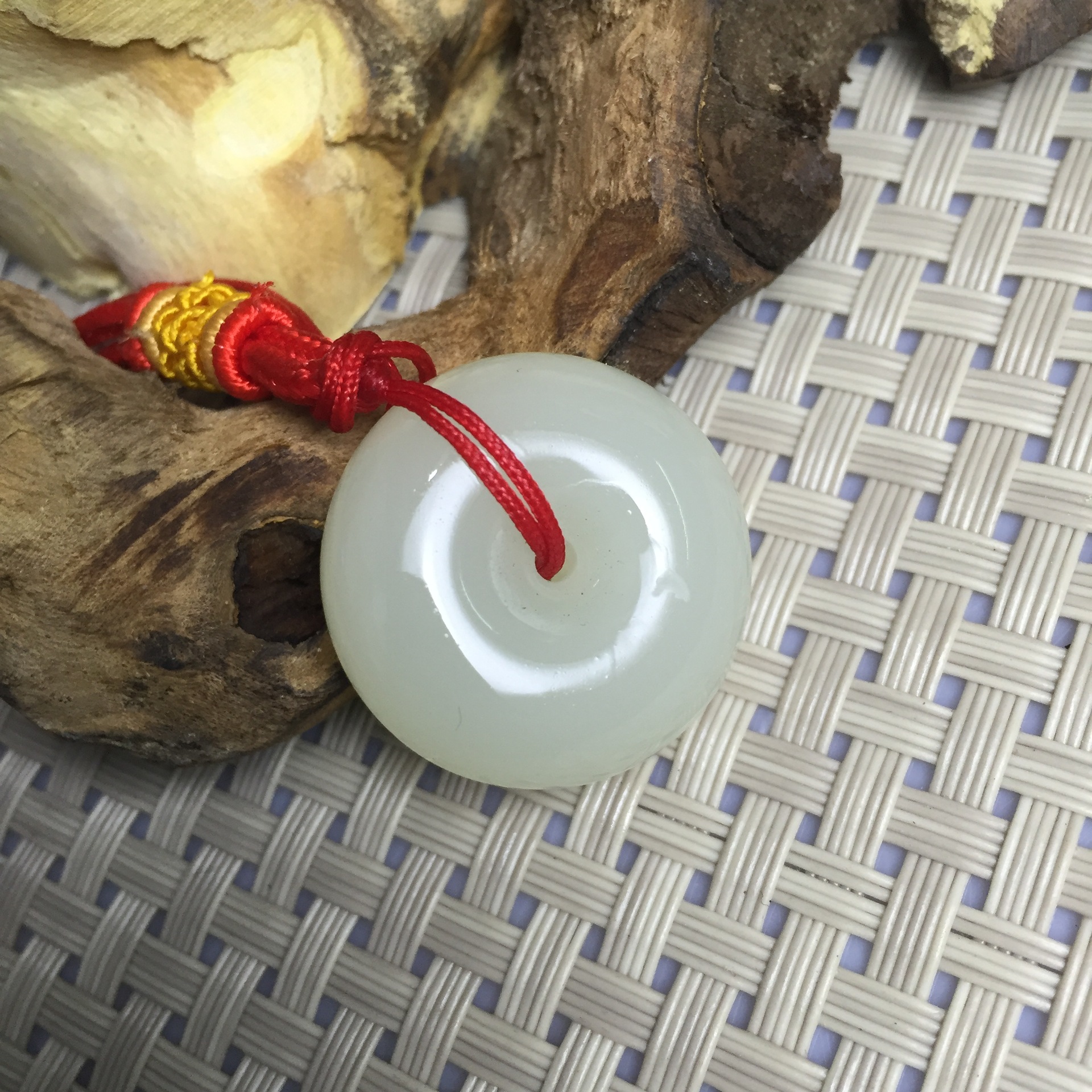 厂家直销 合成料,玉石粉压制 和田玉 白玉阿富汗玉平安扣吊坠