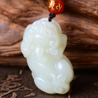 和田玉貔貅吊坠新疆和田玉白玉精雕招财情侣款貔貅玉佩挂件送证书