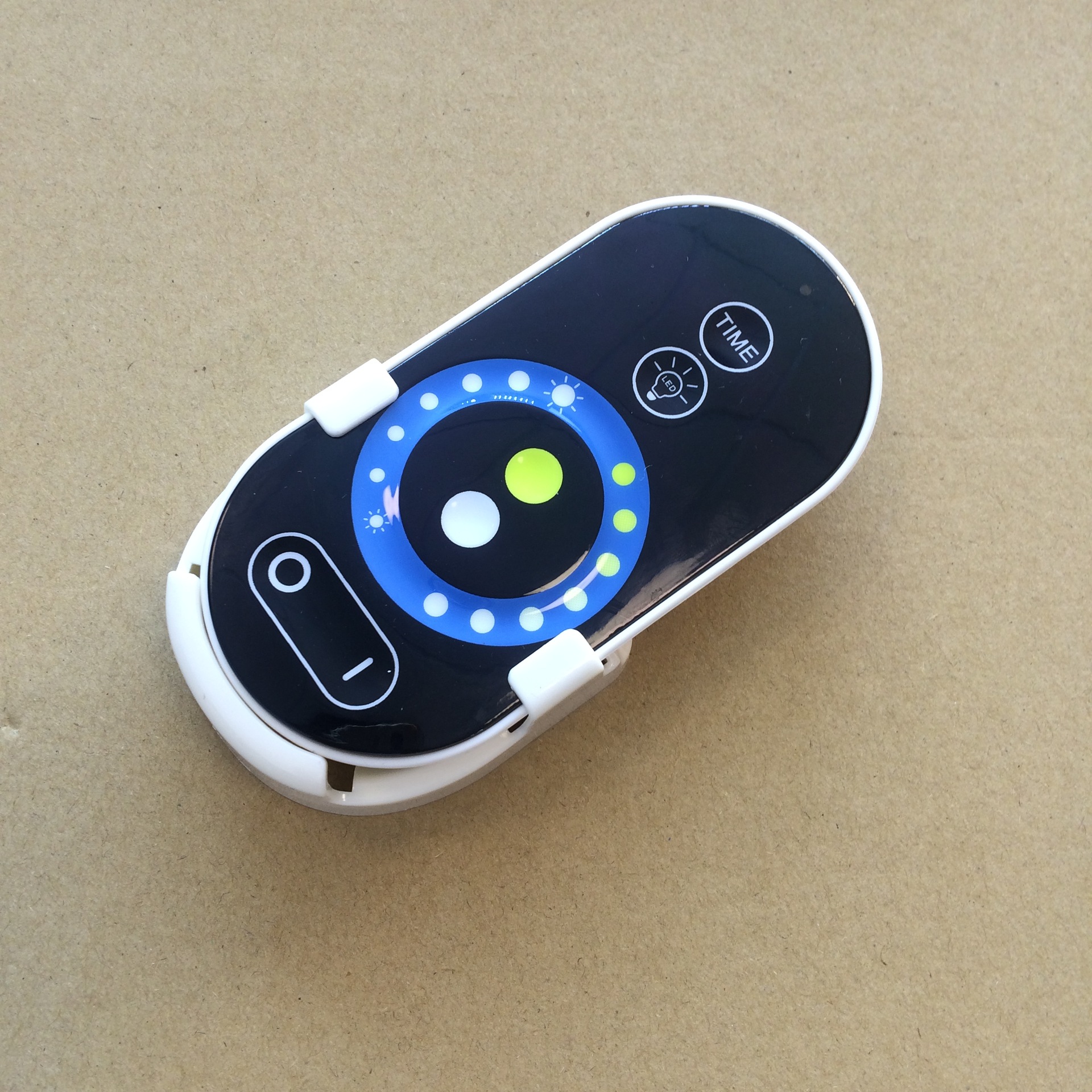 格美24g智能遥控器无极调光调色温触摸遥控器led灯具控制器