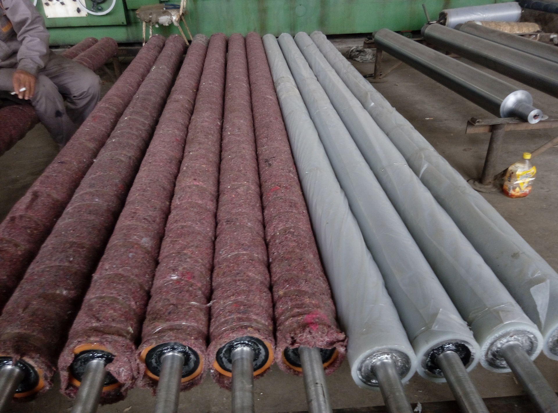 供应丁腈胶辊 天然橡胶辊 耐磨性能好 宏达胶辊专业生产各类胶辊