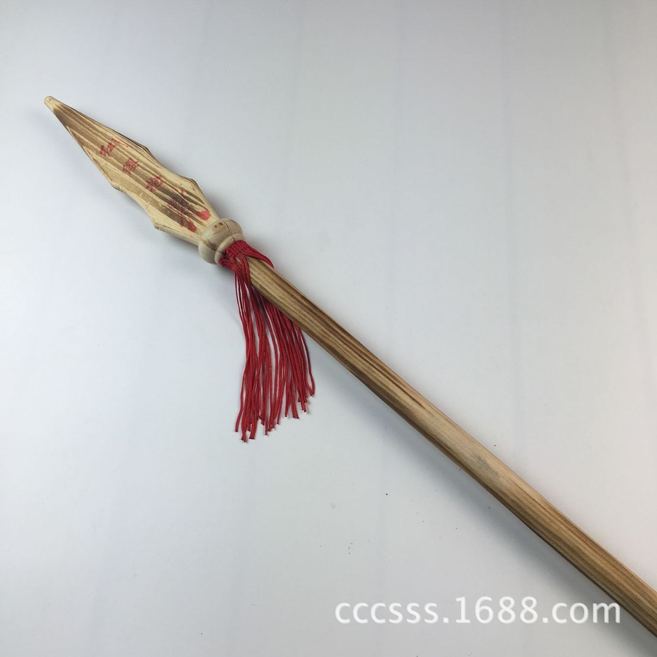 厂家直销木质哪吒红缨枪 儿童竹木兵器玩具模型 舞台表演道具批发