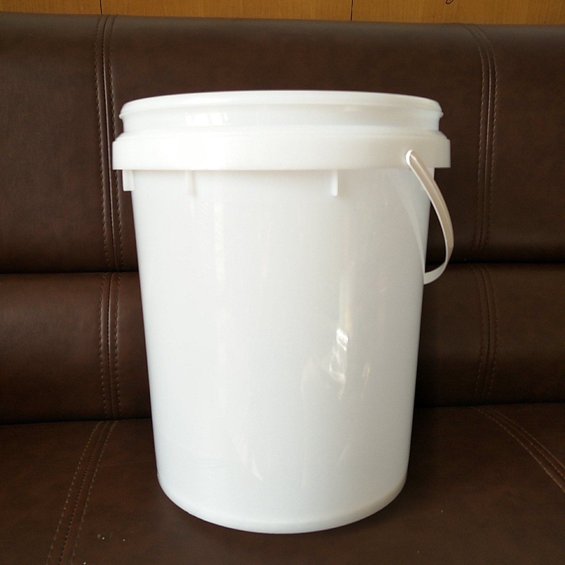 20l加厚半透明纯原料桶厂家直销量大从优-塑料桶