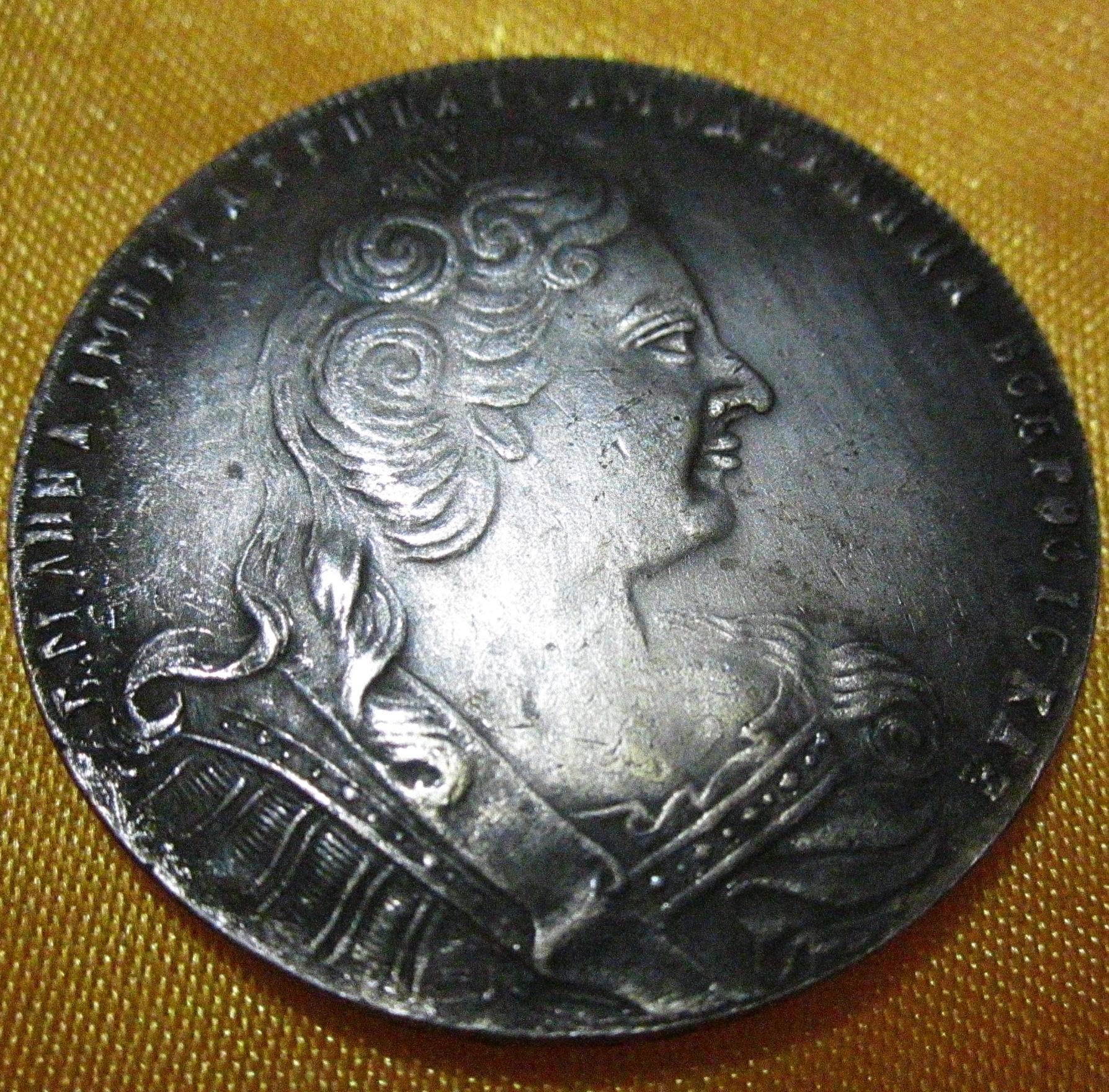 直径42mm铜芯皇冠双头鸟外国银元摔不坏可吹响银元