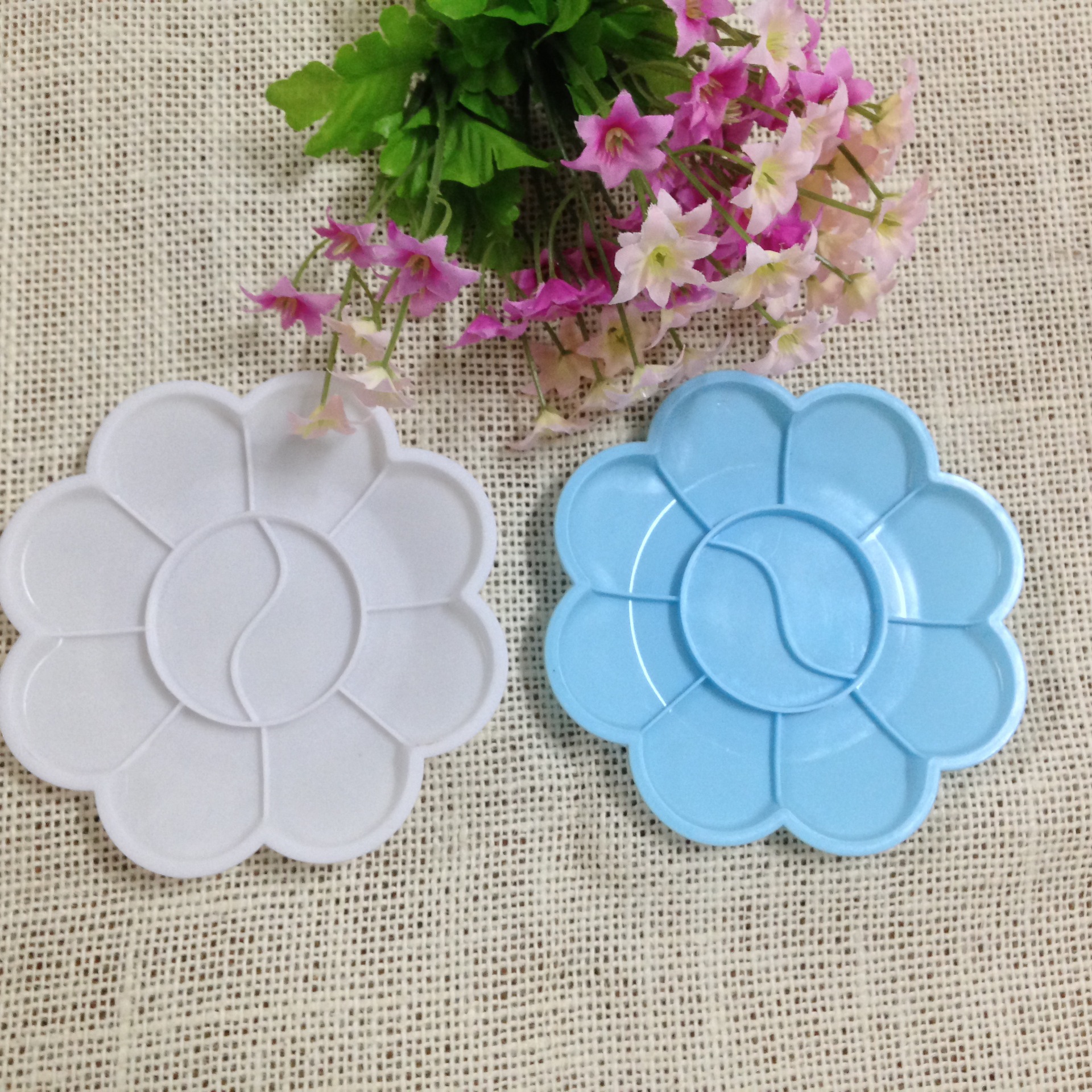塑料白色彩色 学生调色用品 颜料盘 小梅花形状 水粉颜料 调色盘
