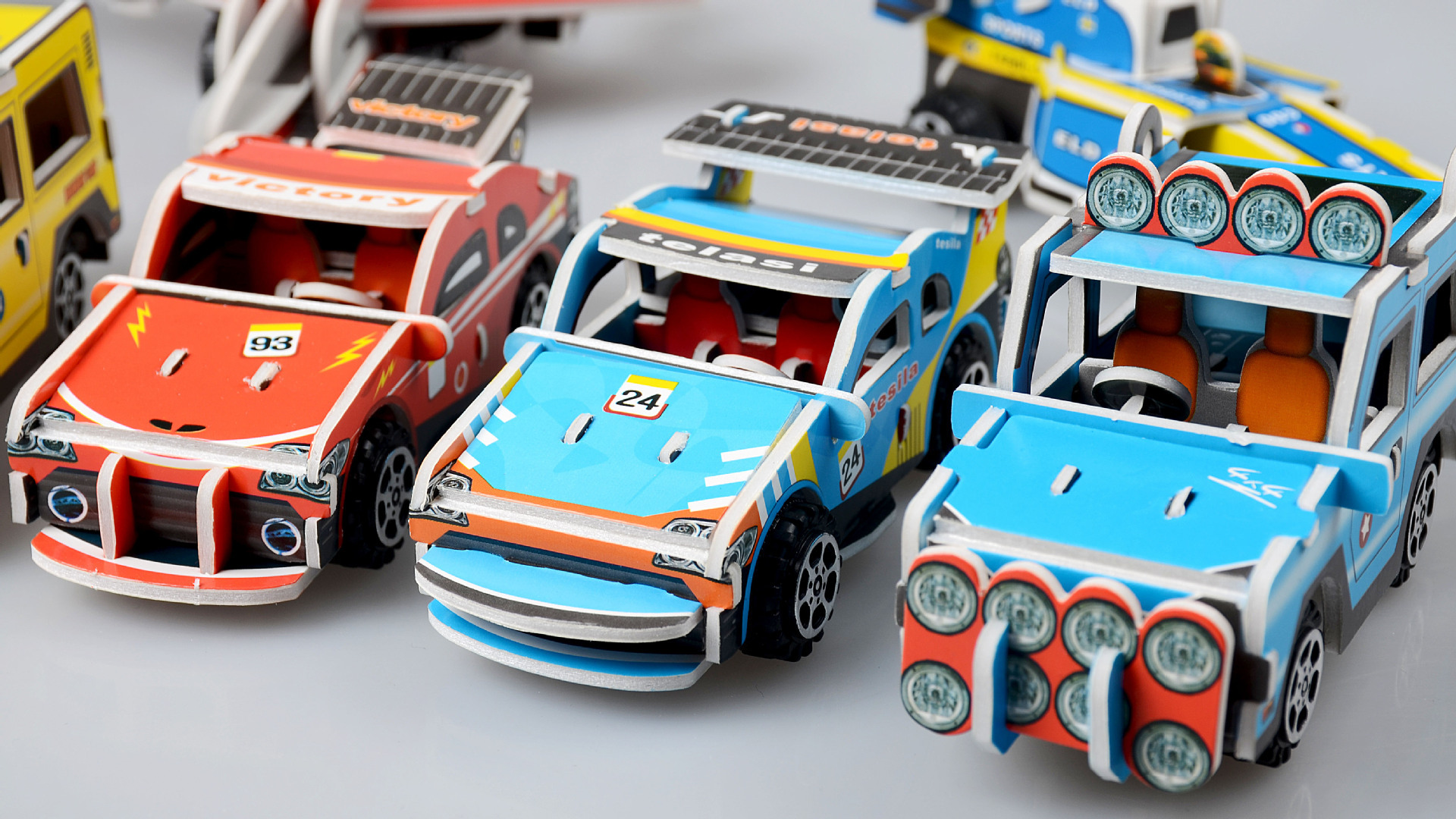 3d盒装立体纸质拼图模型 diy益智组装回力车玩具 幼儿园游戏奖品