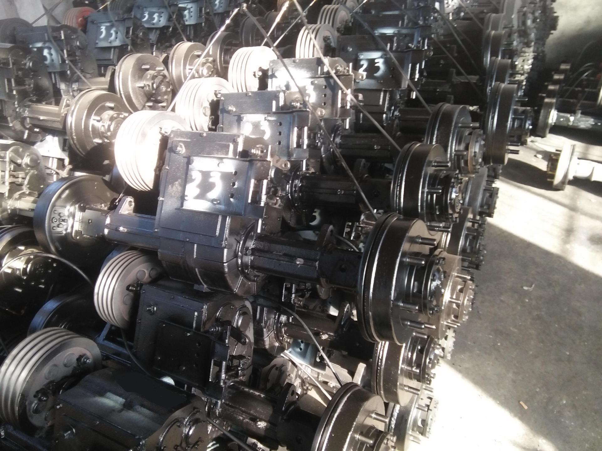 工程柴油三轮车后桥,4,7,8档三轮车驱动后桥