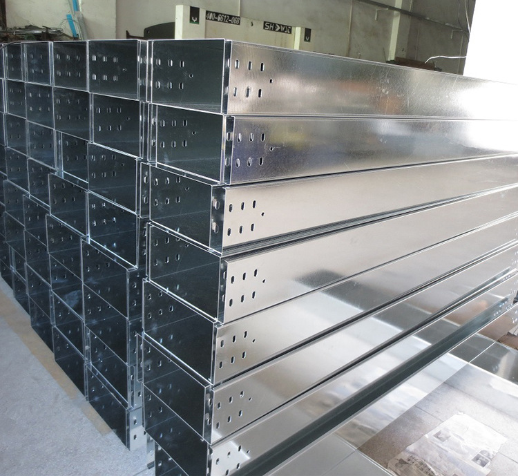 槽式桥架 镀锌电缆桥架槽式金属桥架 镀锌弱电桥架布线槽钢架批发