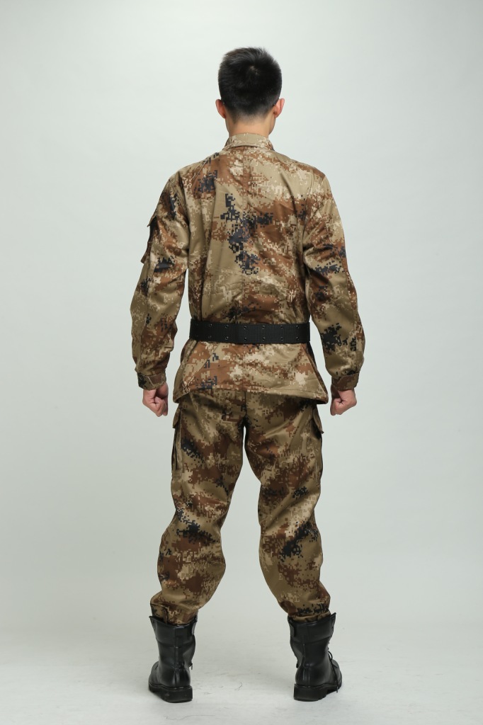 07荒漠迷彩服冬耐磨防寒作训服套装配发户外拓展训练服