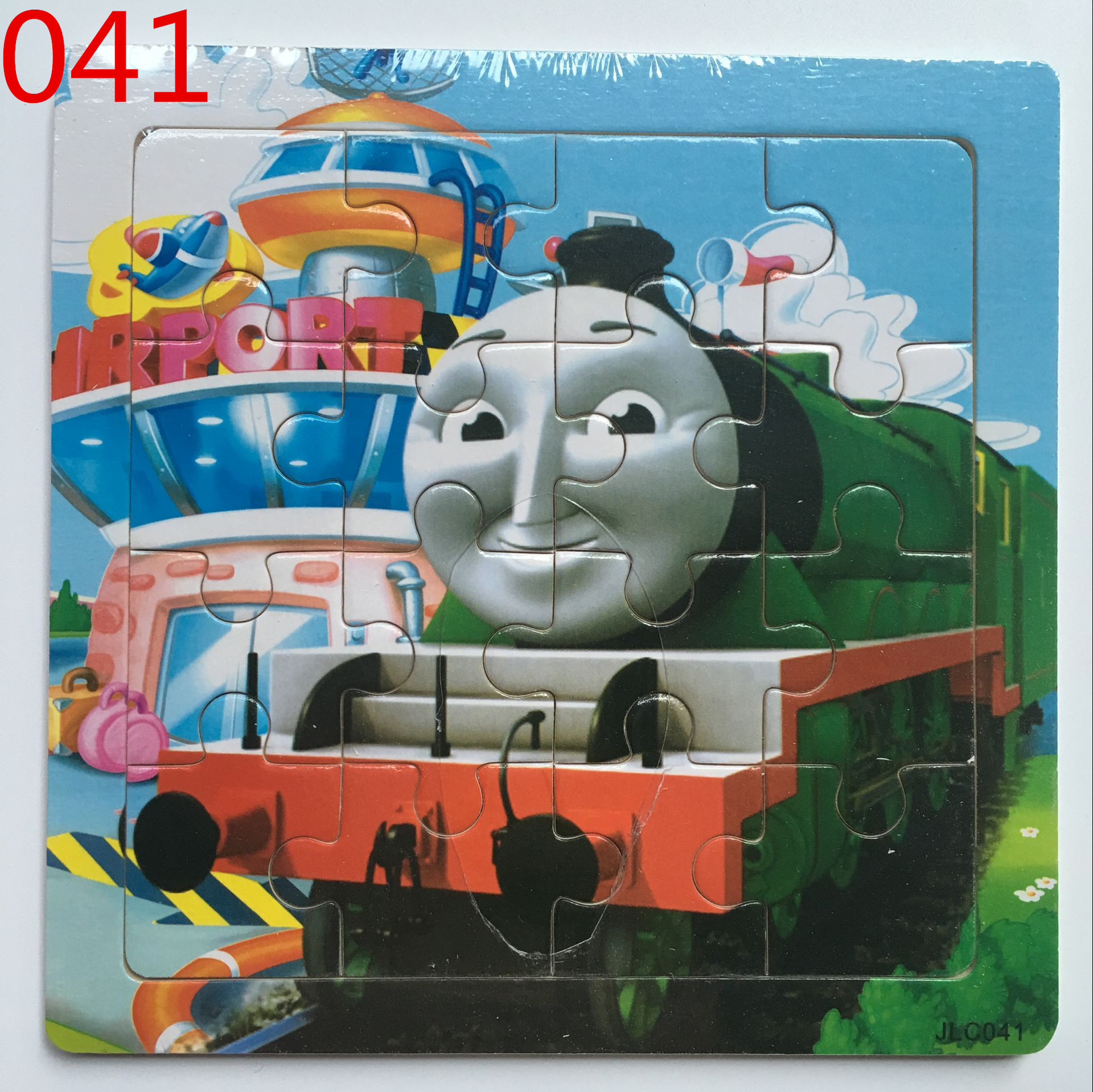 厂家直销 木制卡通16片托马斯小火车拼图拼版带底图 儿童益智玩具