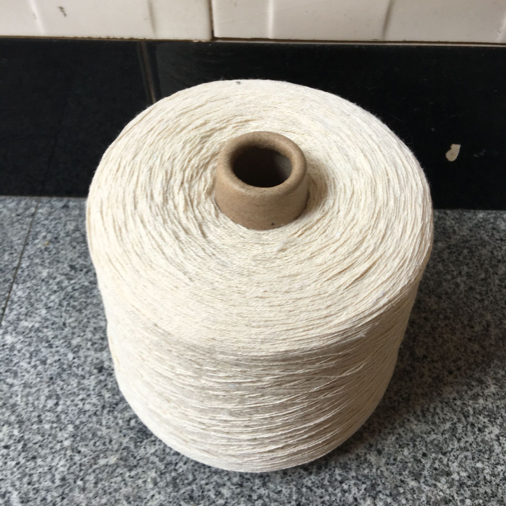 厂家直销,专业打花边棉纱,拉力好,捻度高
