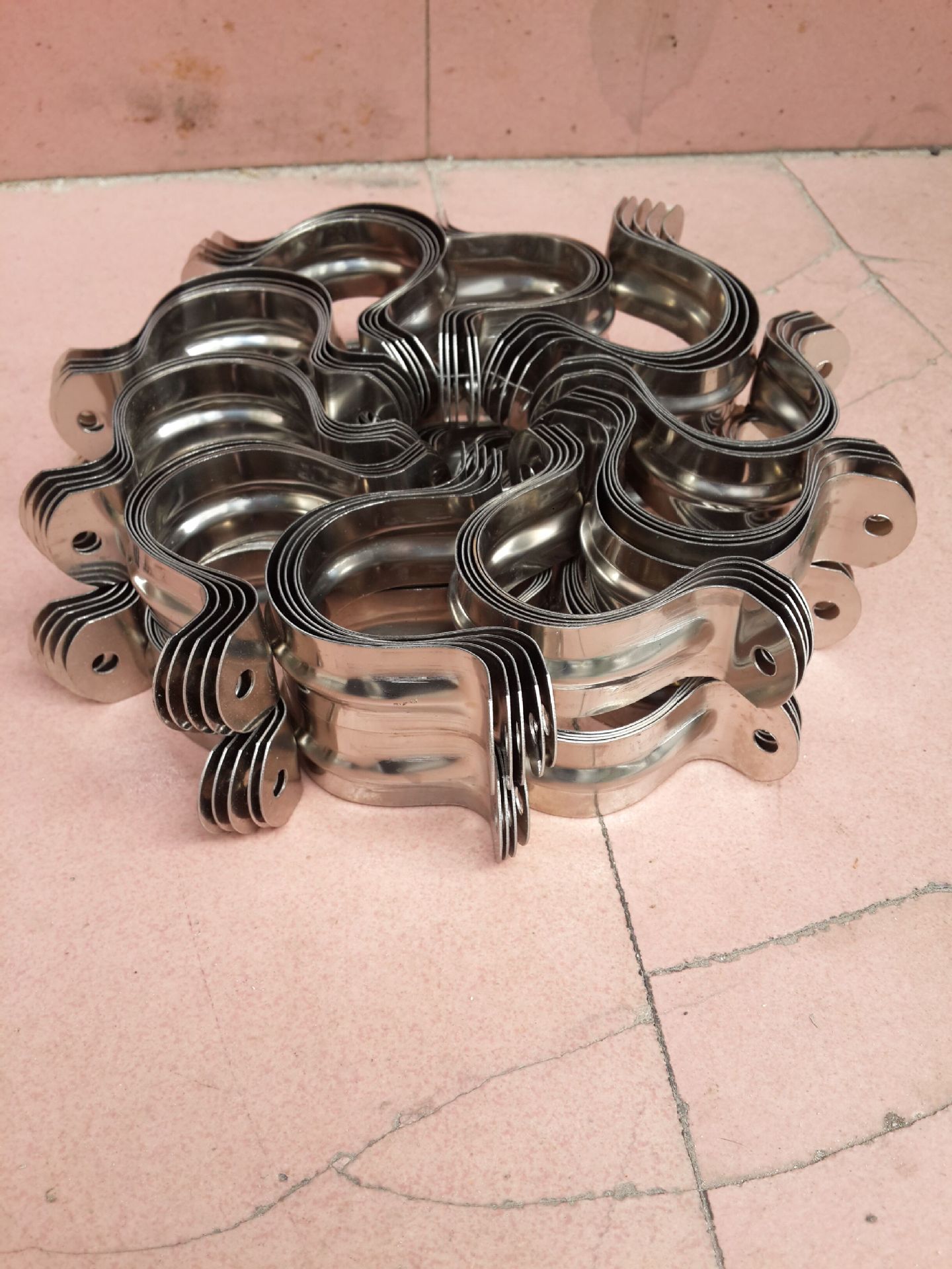 生产批发不锈钢骑马卡,不锈钢半边码,不锈钢管码,不锈钢码仔