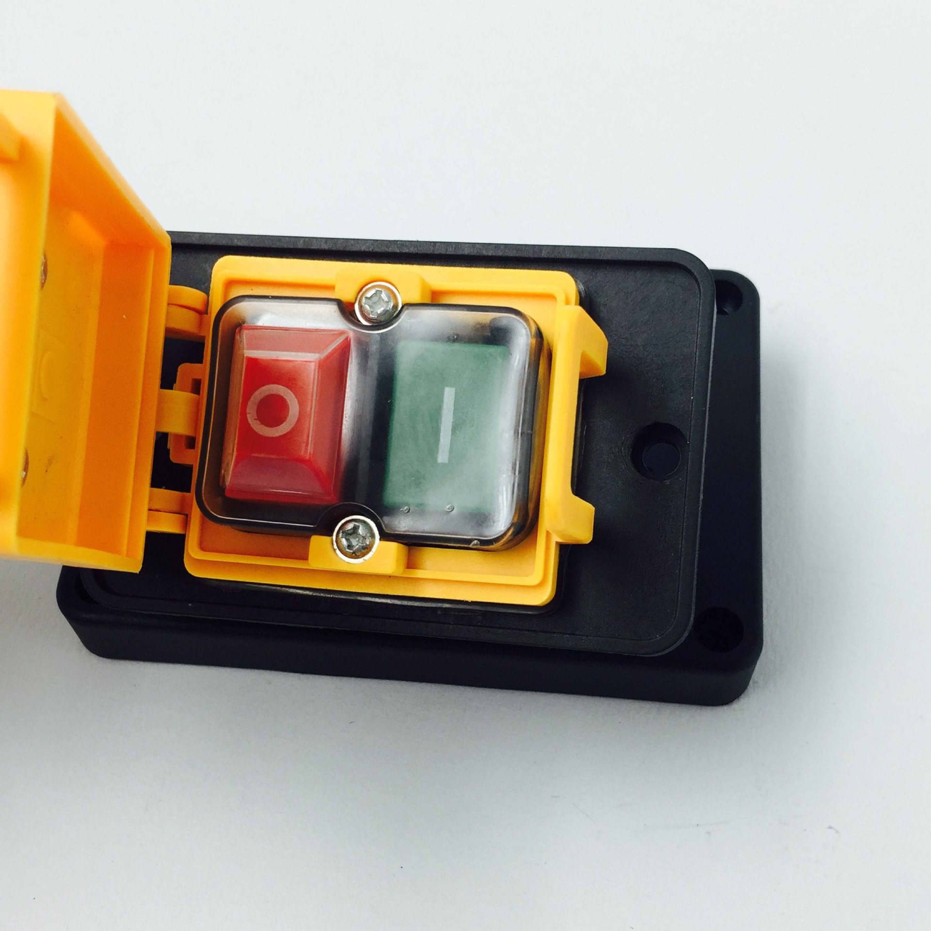 电磁开关 7个脚接线脚 停电欠电压保护