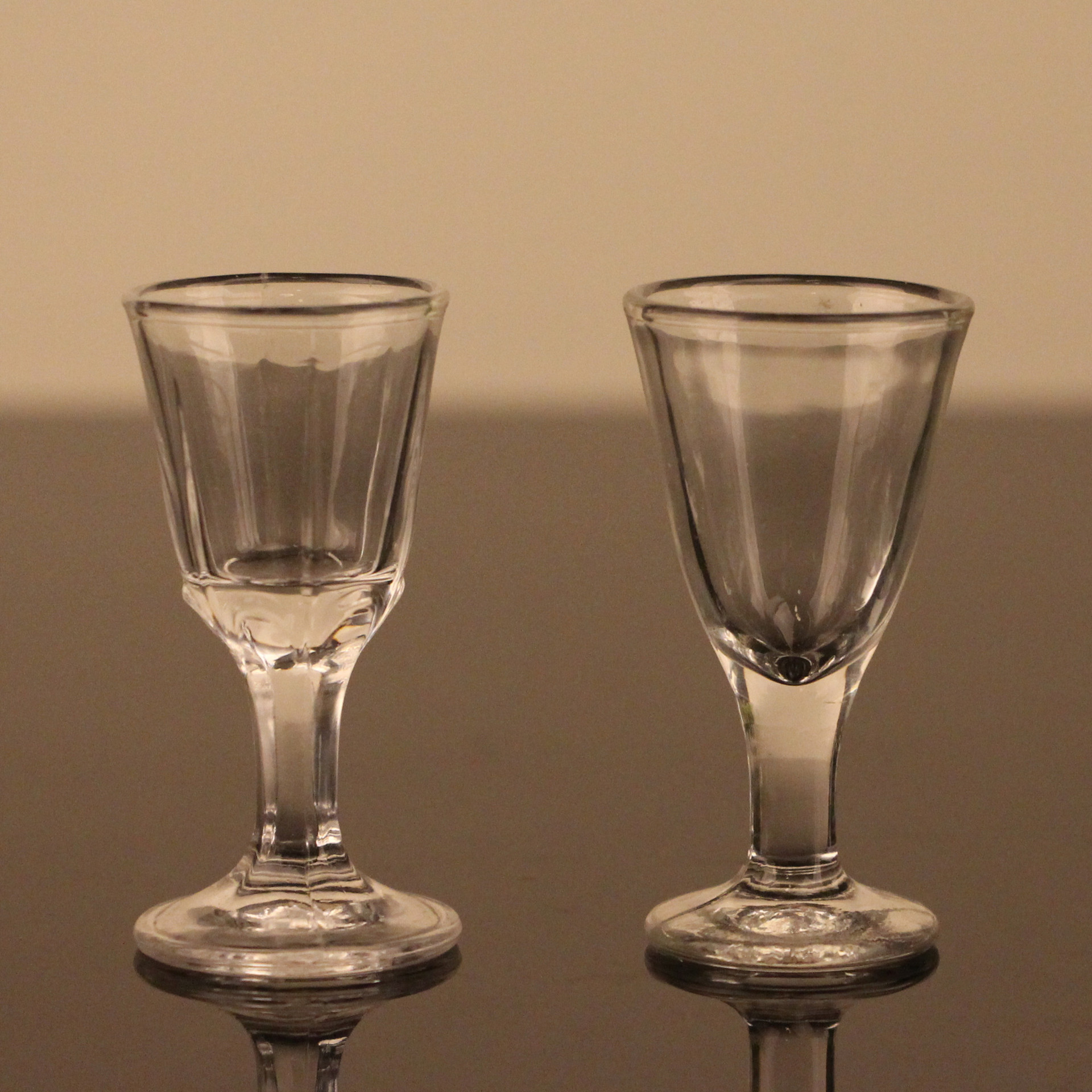 小酒杯玻璃白酒杯烈酒杯高脚茅台杯一口杯云吞杯子弹杯小酒盅