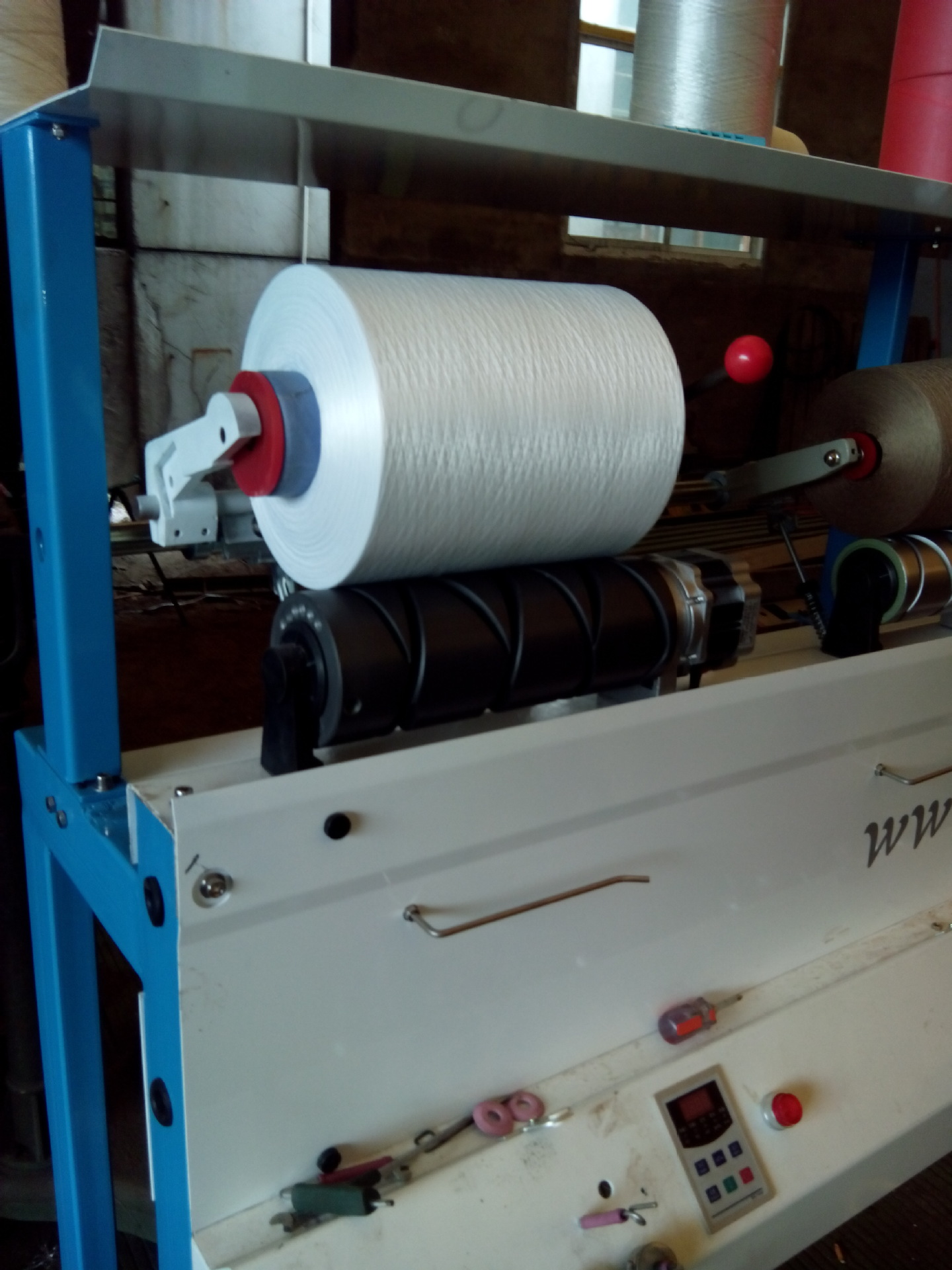 【批发选购】 5锭大卷筒 倒纱机 自动计长 计时 断纱自停