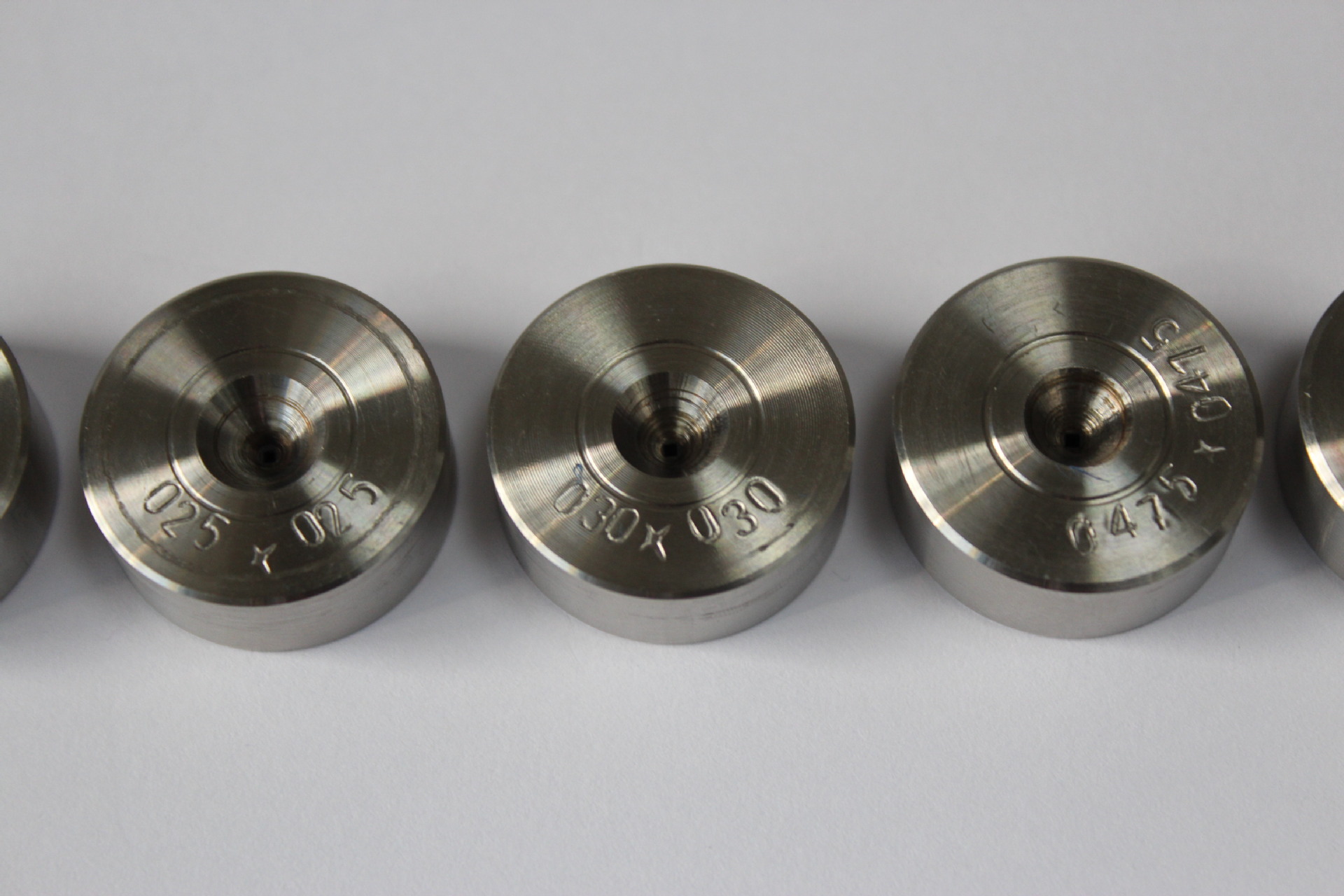 厂家直供铜丝拉拔模具 合成钻石伸线眼模