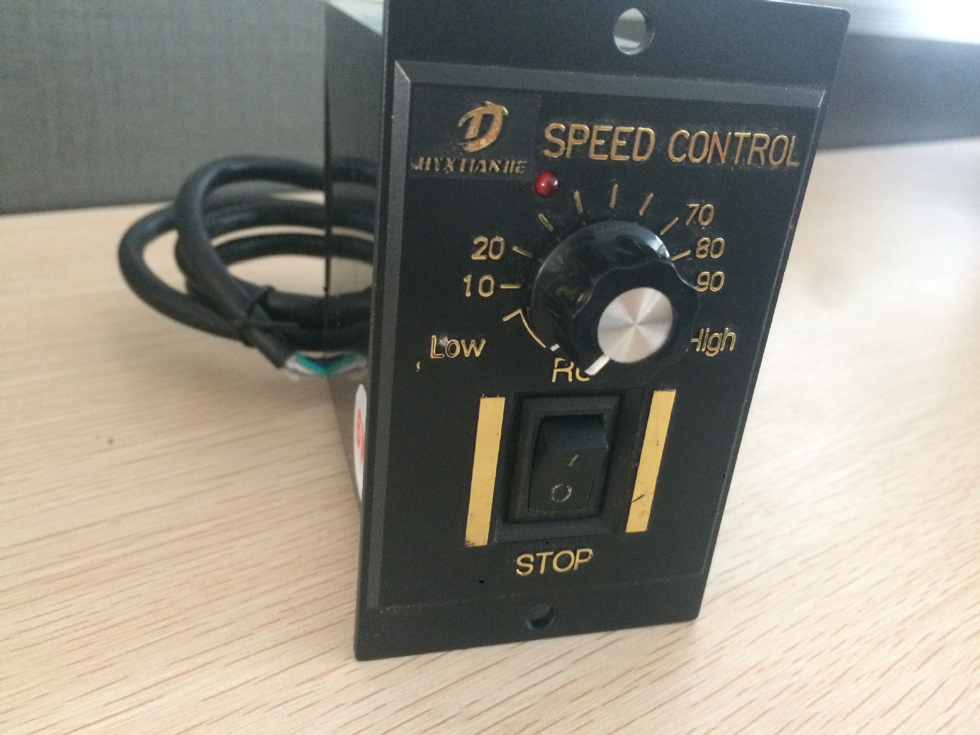 天杰交流电机调速器减速电机调速器us-52 6w15w25w40w60w90w.