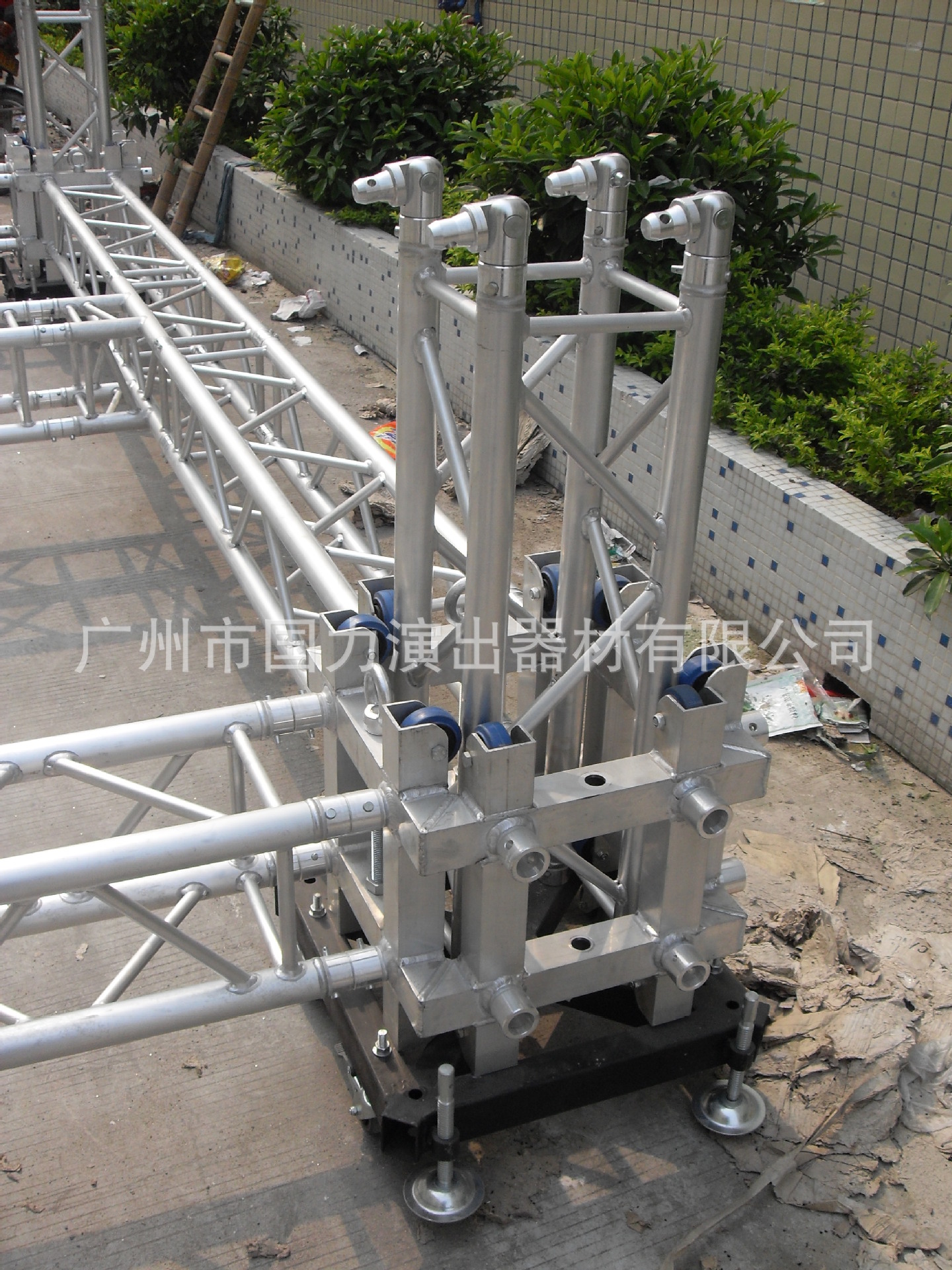 厂家直供桁架 trus太空架 铝合金演出架舞台桁架 拼装舞台龙门架