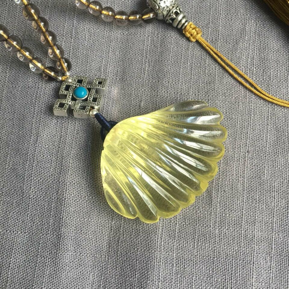 天然黄水晶贝壳吊坠项链 珠链为5mm茶水