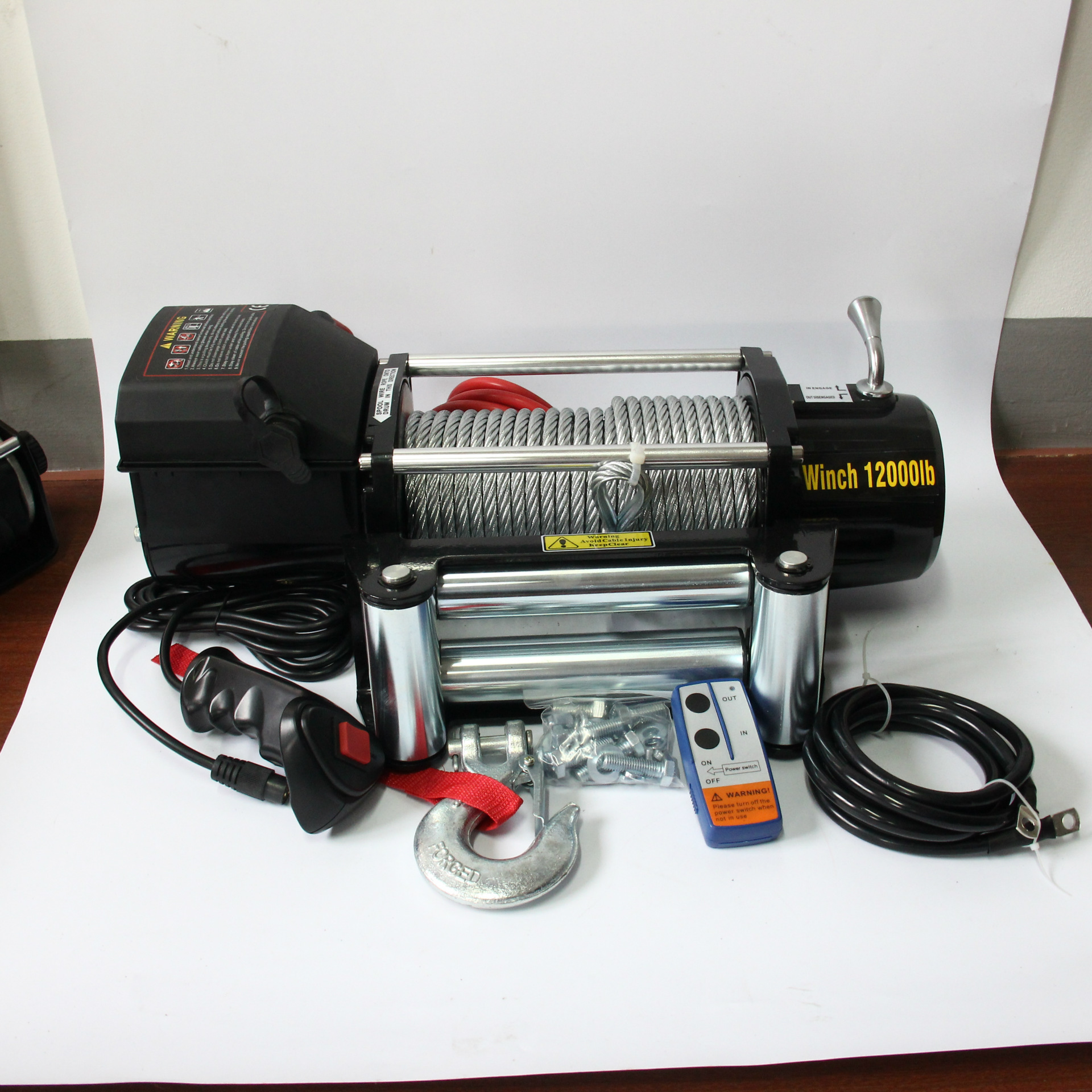 厂家直销汽车电动绞盘 越野车牵引机拉力机