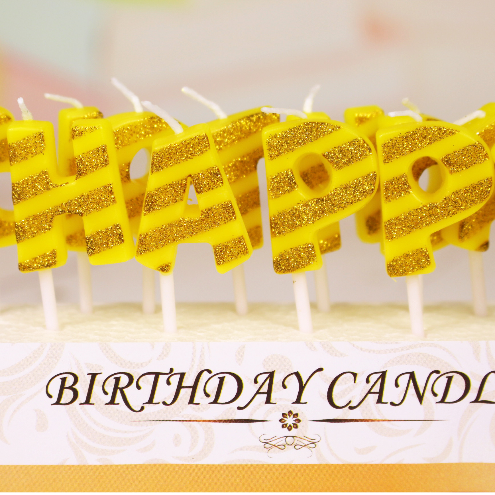 甩卖促销生日英文蜡烛厂 happybirthday金色斜纹蛋糕字母蜡烛批发