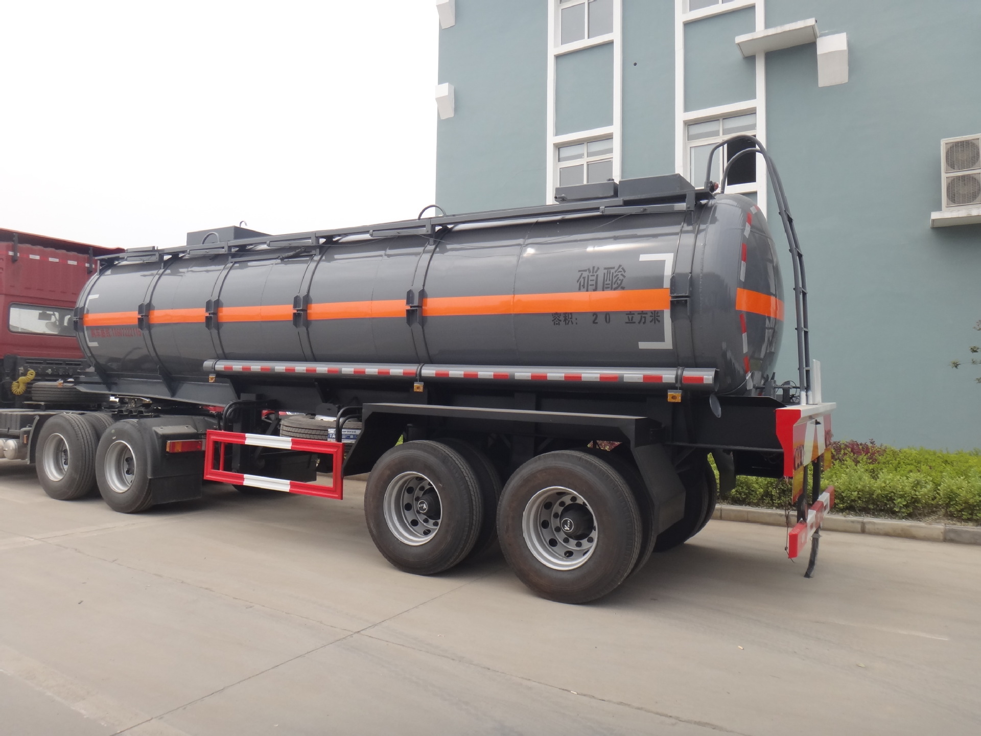 危险品运输车,抑尘车,喷雾车,大药车,沥青运输车,供液车,半挂运输车等