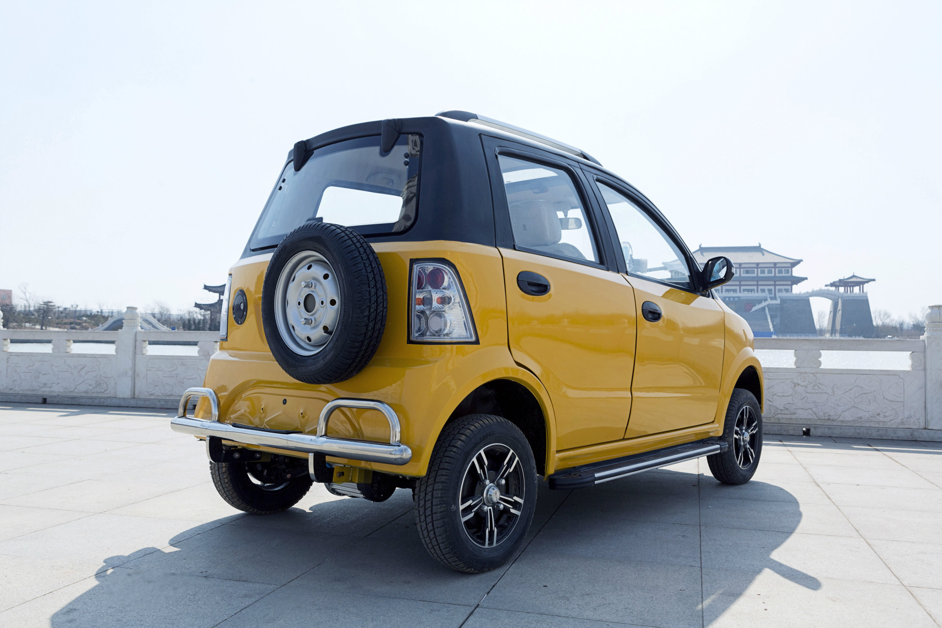 批发电动汽车 金丰电动老年代步车 出行方便 四轮电动车厂家