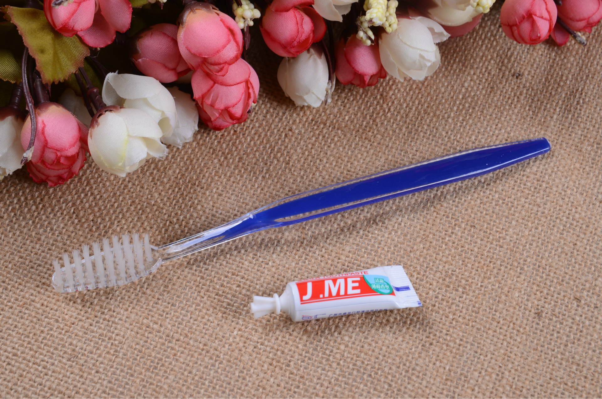 酒店一次性牙具套装 一次性用品批发酒店客房一次性牙刷牙具双色