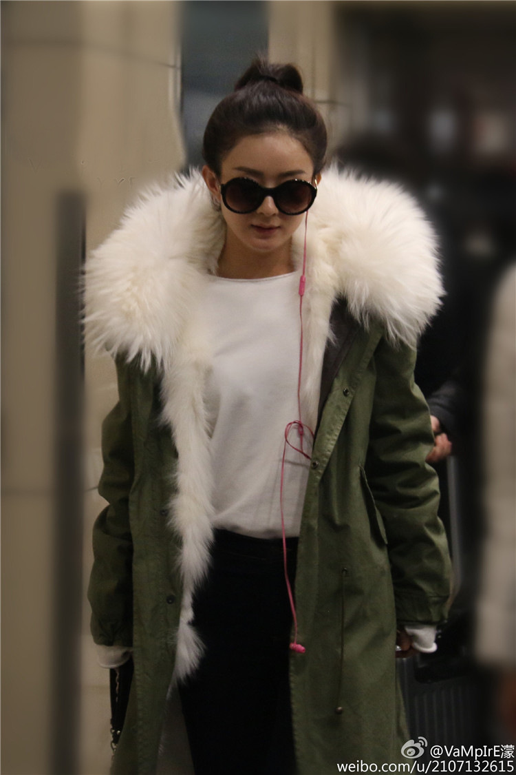 来自星星的你2全智贤千颂伊同款军绿色派克