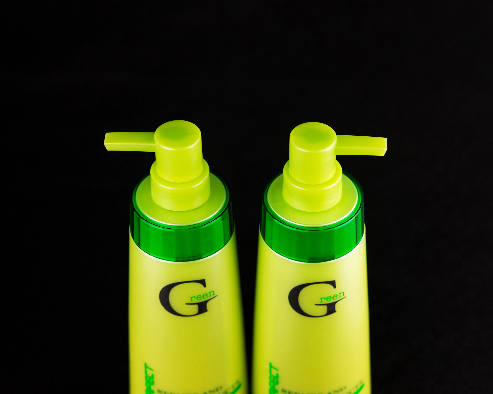 依兰清爽柔顺洗发水800ml 深层清洁秀发和头皮 厂家直销