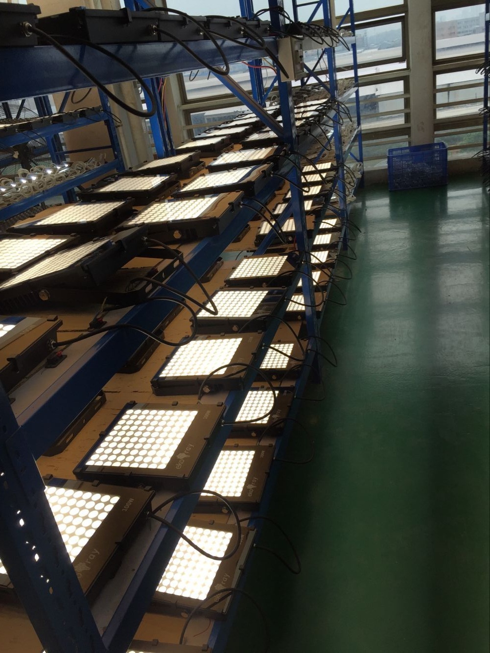 何氏led投光灯 100w投射灯 射程远 聚光 蜂窝小角度 户外工程款