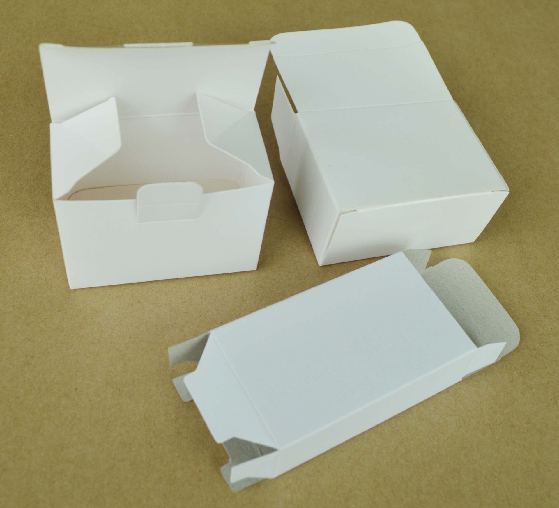 厂家定制白盒包装 瓦楞白盒 扣底白盒 双面滑白盒 质优价廉