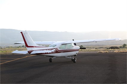 私人飞机 1977架cessna turbo 210m 固定翼飞机