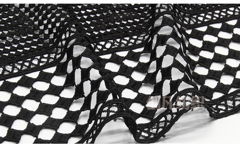 水溶绣蕾丝面料厂家涤纶化纤服装面料时装连衣裙面料批