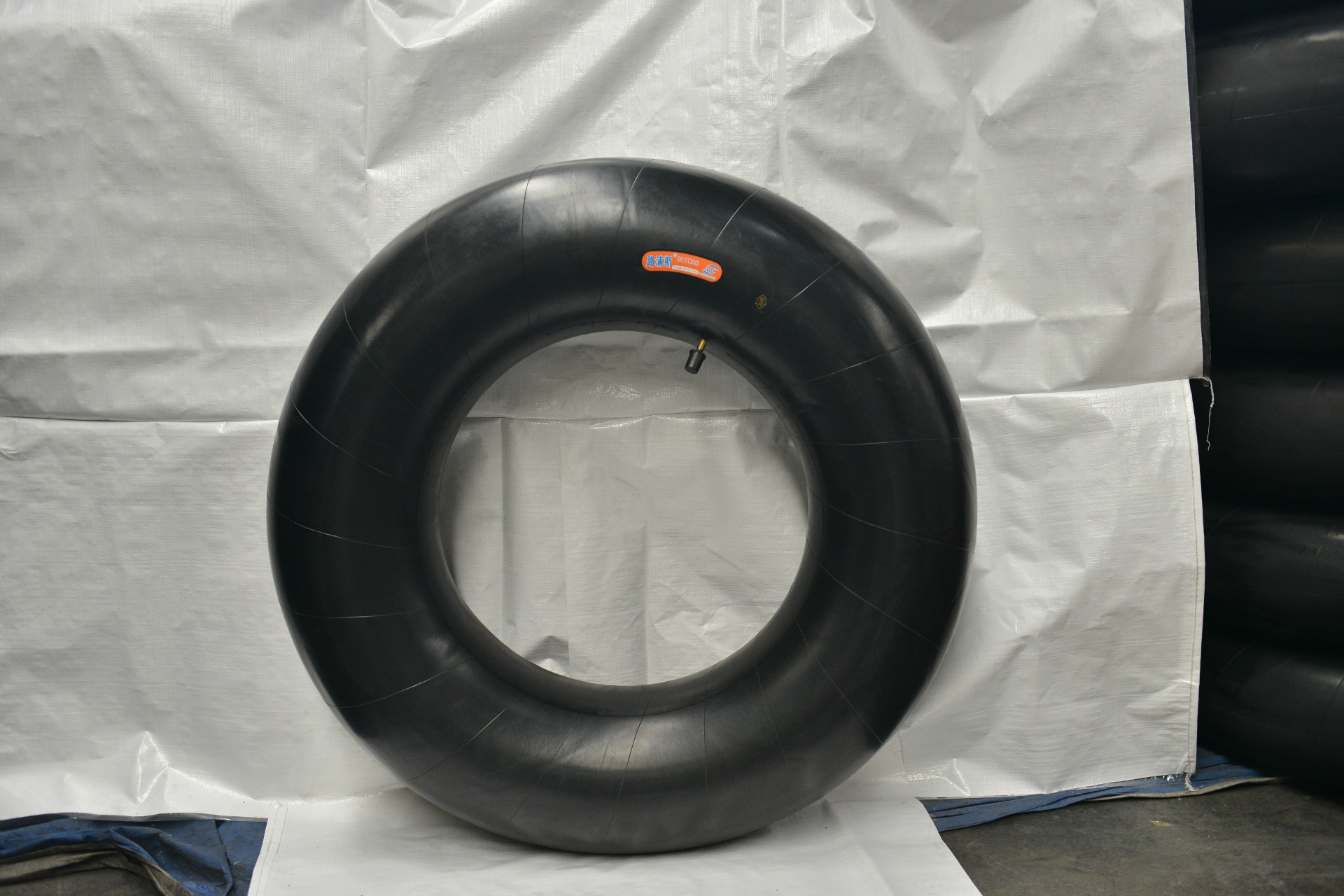 5-25高级天然胶内胎 工程机械车轮胎内胎