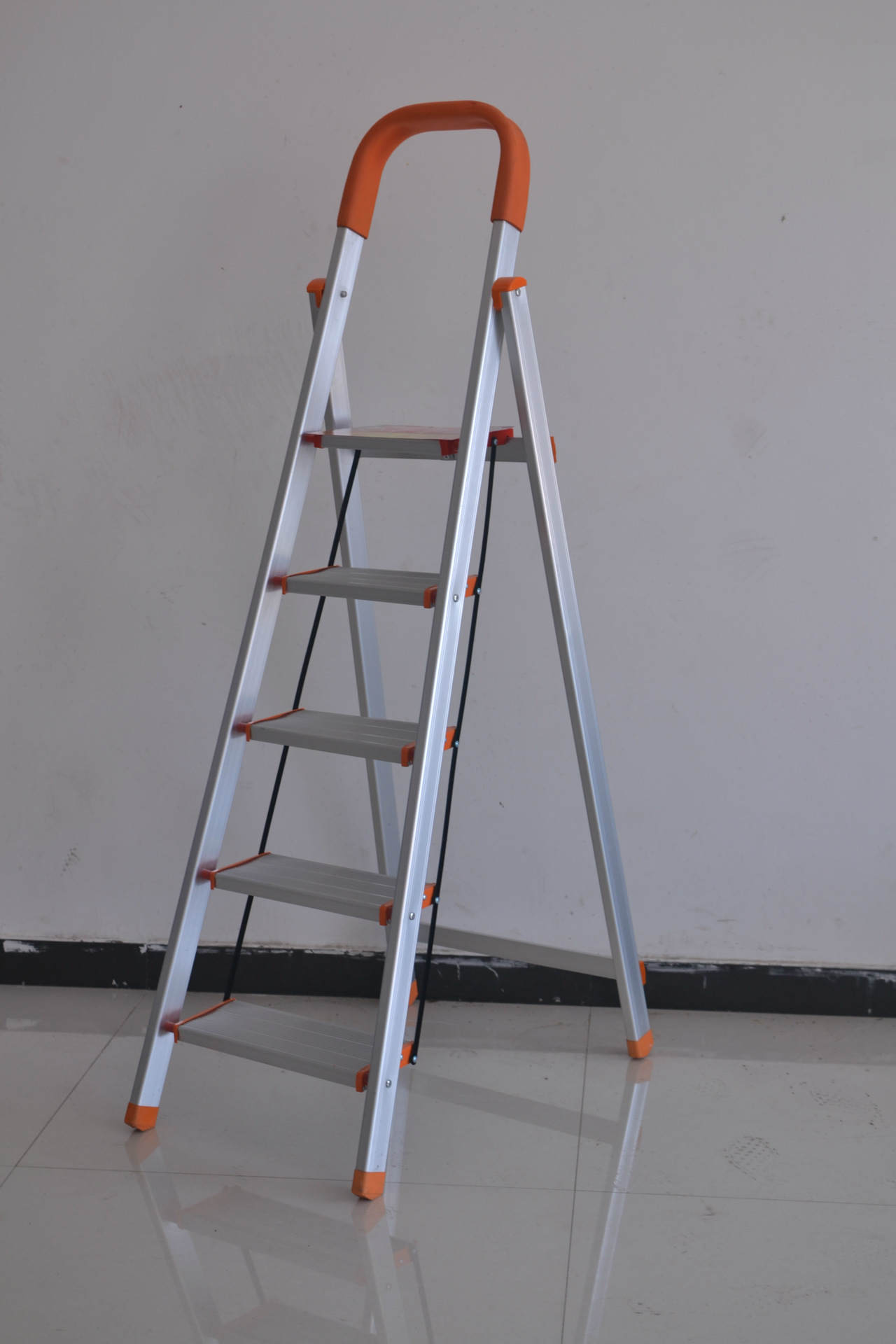 批发加厚铝合金家用梯 五步铝梯 折叠梯子