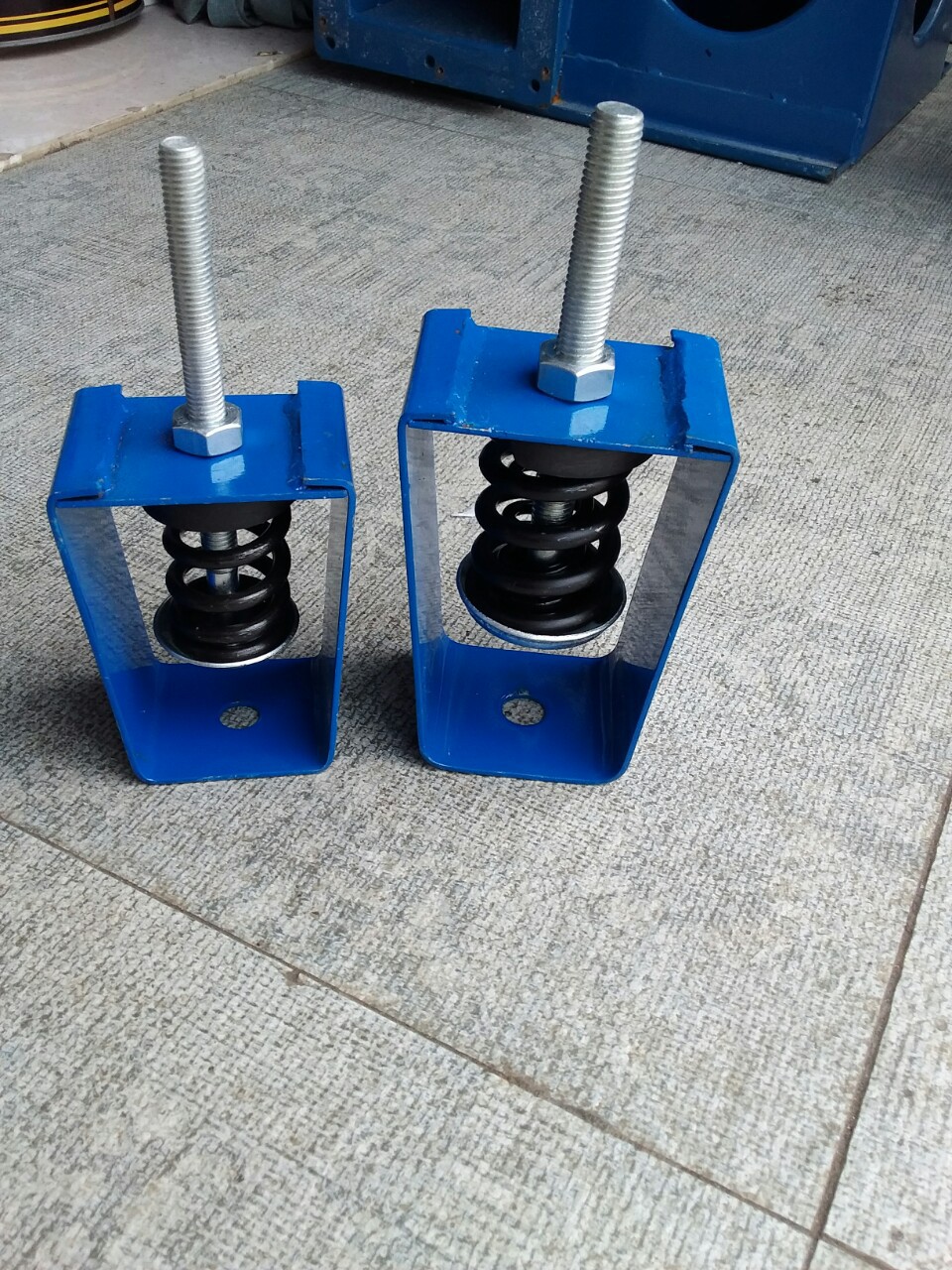 风机器设备防震减震器 减振垫ztg阻尼弹簧 隔噪音带脚30kg-500kg