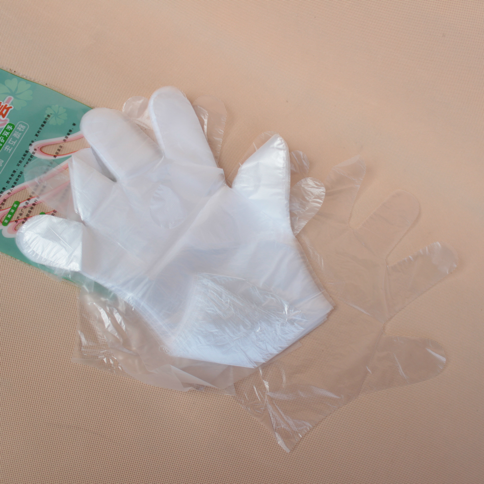 pe手套餐饮食品级一次性手套50只装透明加厚美容家务清洁卫生手套