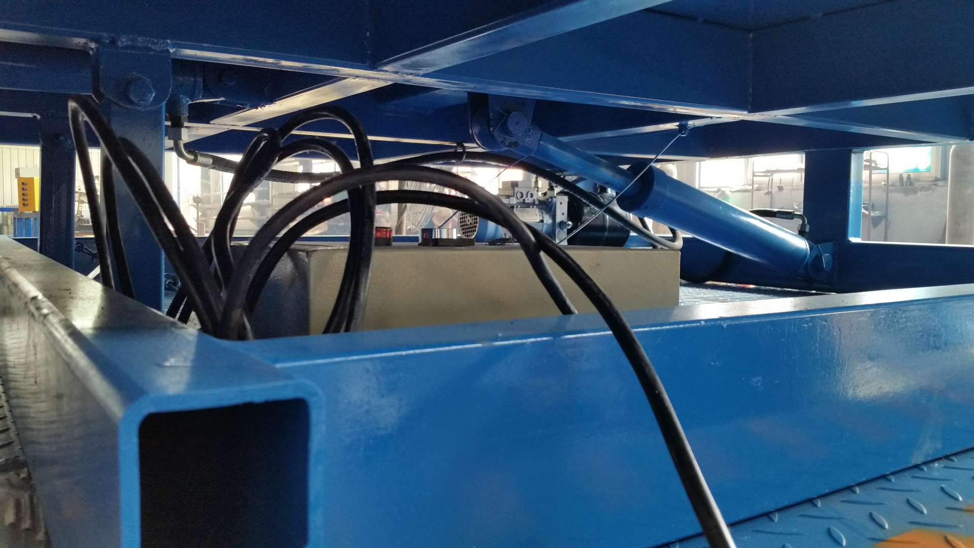 直销8吨液压登车桥 固定式物流仓储装卸货过桥 固定式液压登车桥