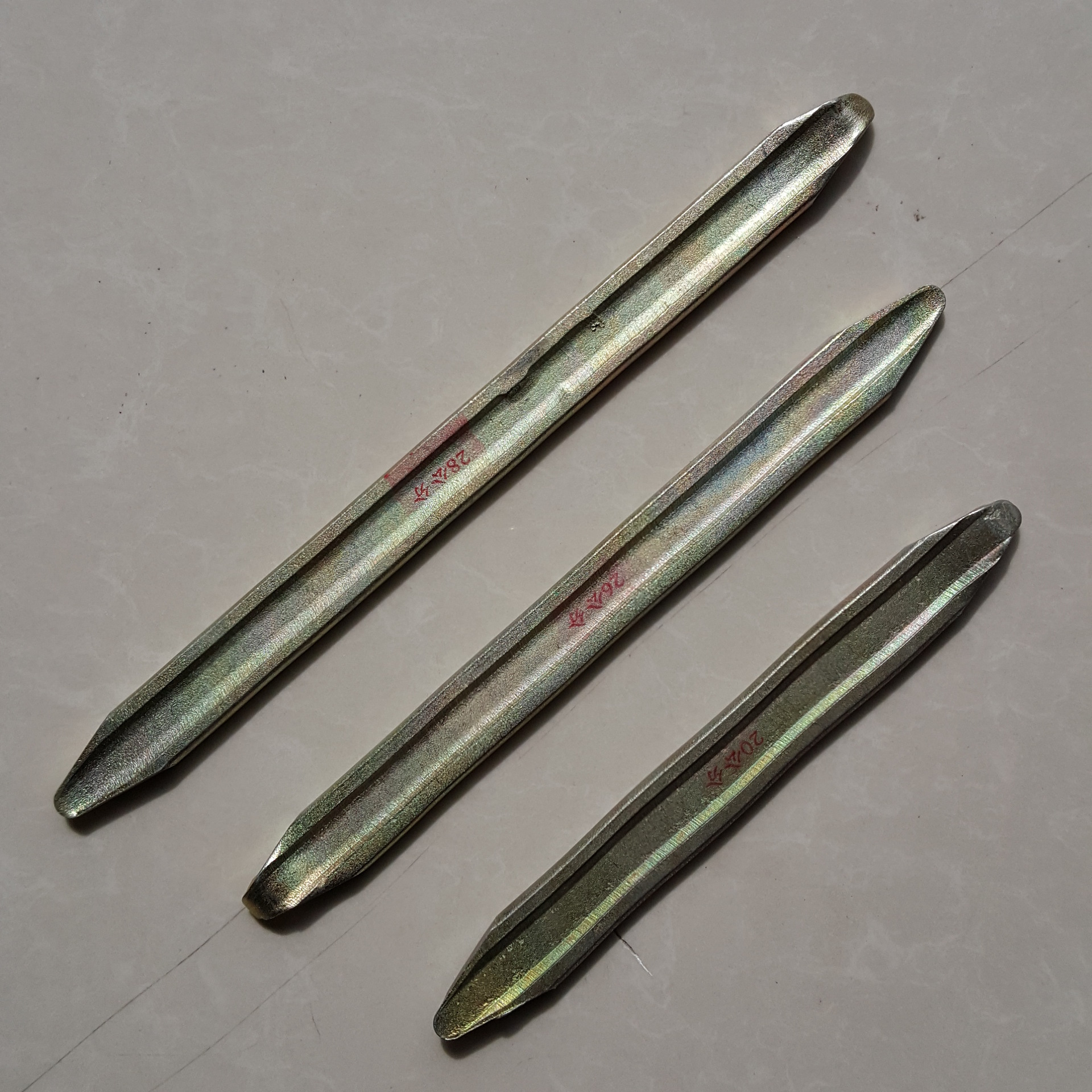 厂家轮胎撬棍撬棒20222428撬杠补胎用工具燕军车业配件