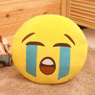 精品难过受伤心流泪大哭qq表情包抱枕emoji毛绒玩具公仔拆洗直销