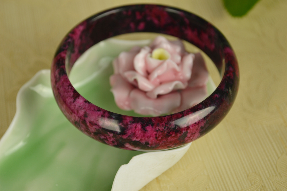 天然青海桃花玉手镯 幸运桃花石镯子 鸡血梅花玉镯 蔷薇辉石玉镯