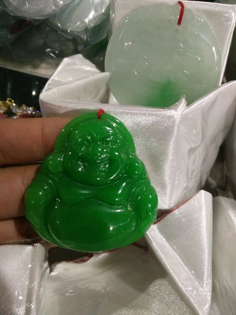 天然翡翠巴山翠a货玉观音吊坠冰糯种满绿豆