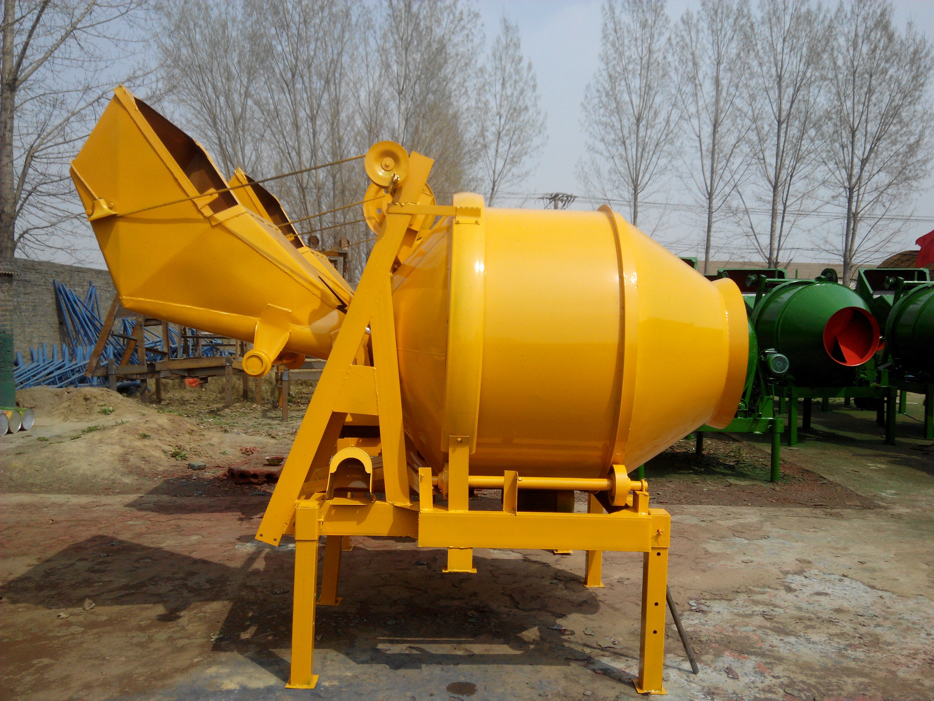 jzc250混凝土搅拌机 自落式混凝土搅